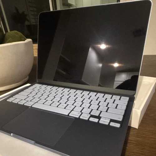 Apple Macbook Neo 13 Inch