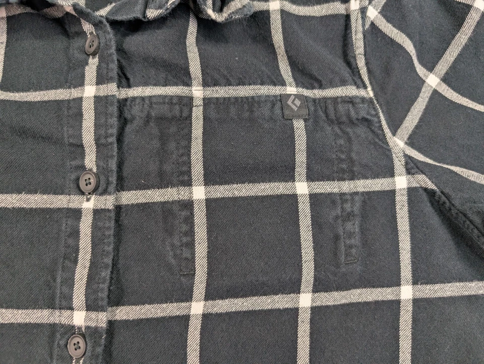 Camisa Diamante Negra Mujer Mediana Negra Ventana Abotonada Foto 3 de 4