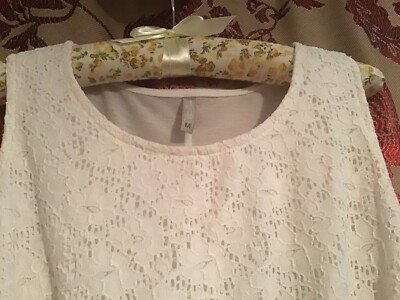 LAURA TORELLI COLLECTION DRESS ,LOVELY CONDITION  BEAUTIFUL FLORAL DESIGN