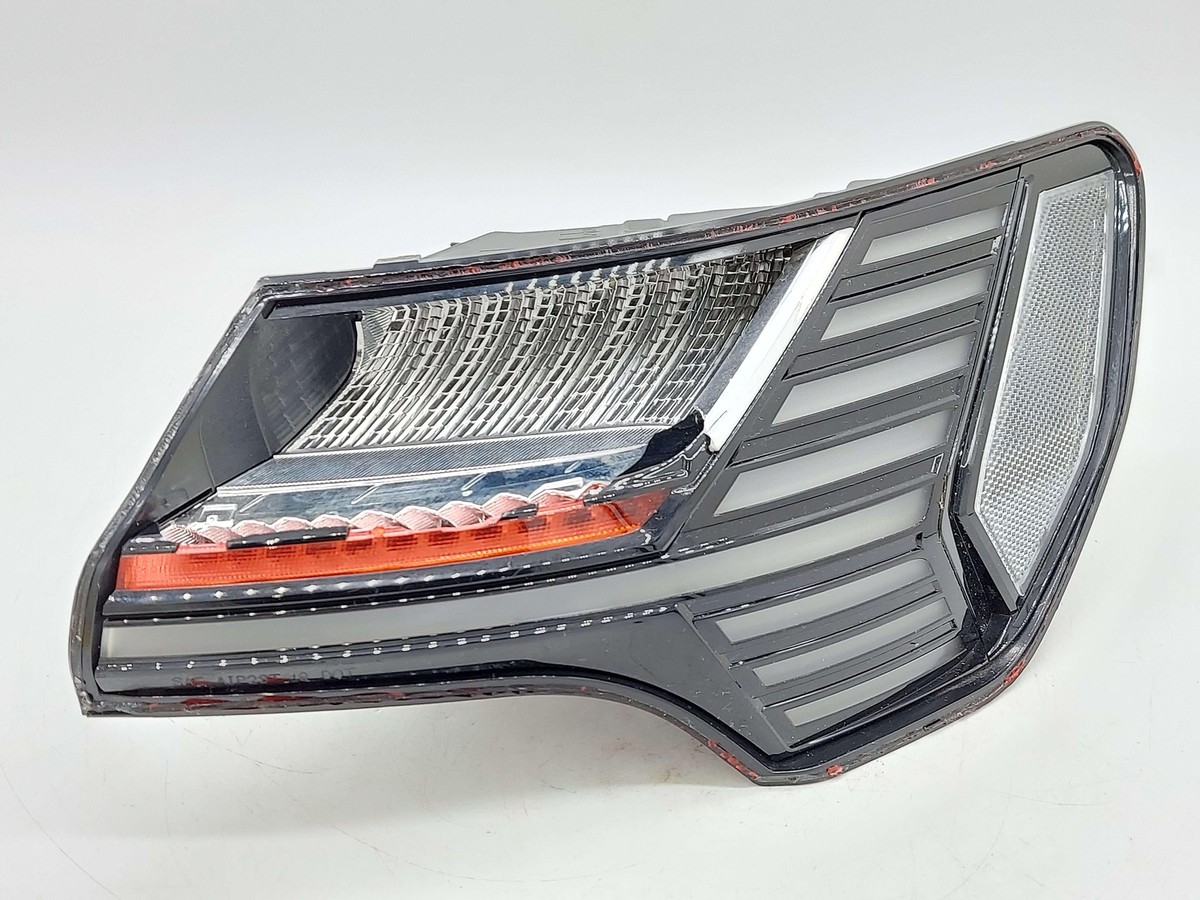 2023 Audi Q8 E-Tron Quattro RH Right LED Tail Light 4KE945092E