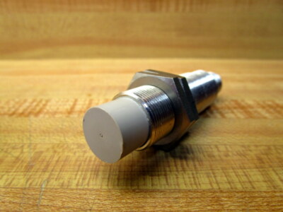 Omron E2E2-X10MY1-M4 Proximity Sensor E2E2X10MY1M4