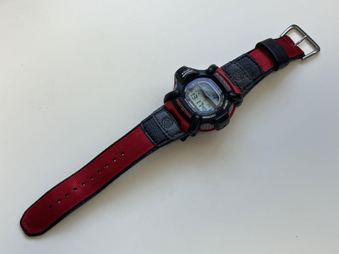 Men G-SHOCK/Vintage/DW-9100/Thermometer/Reisman/Red/Black Men G-SHOCK/Vintage/DW-9100/Thermometer/Reisman/Red/Black