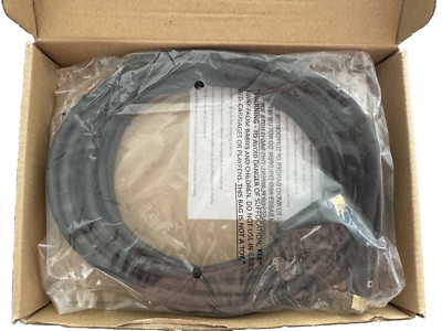 Amazon Basics Mini DisplayPort to HDMI Display Adapter Cable - 15 Feet