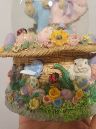 Easter Spring Water Globe Musical " Easter Parade" Egg Shaped No Box - Picture 4 of 7