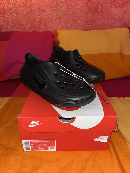 NIKE RACTX REJUVEN8 NEGRAS TALLA. COLOR NEGRO. TALLA 40,5 MUJER O 41 HOMBRE