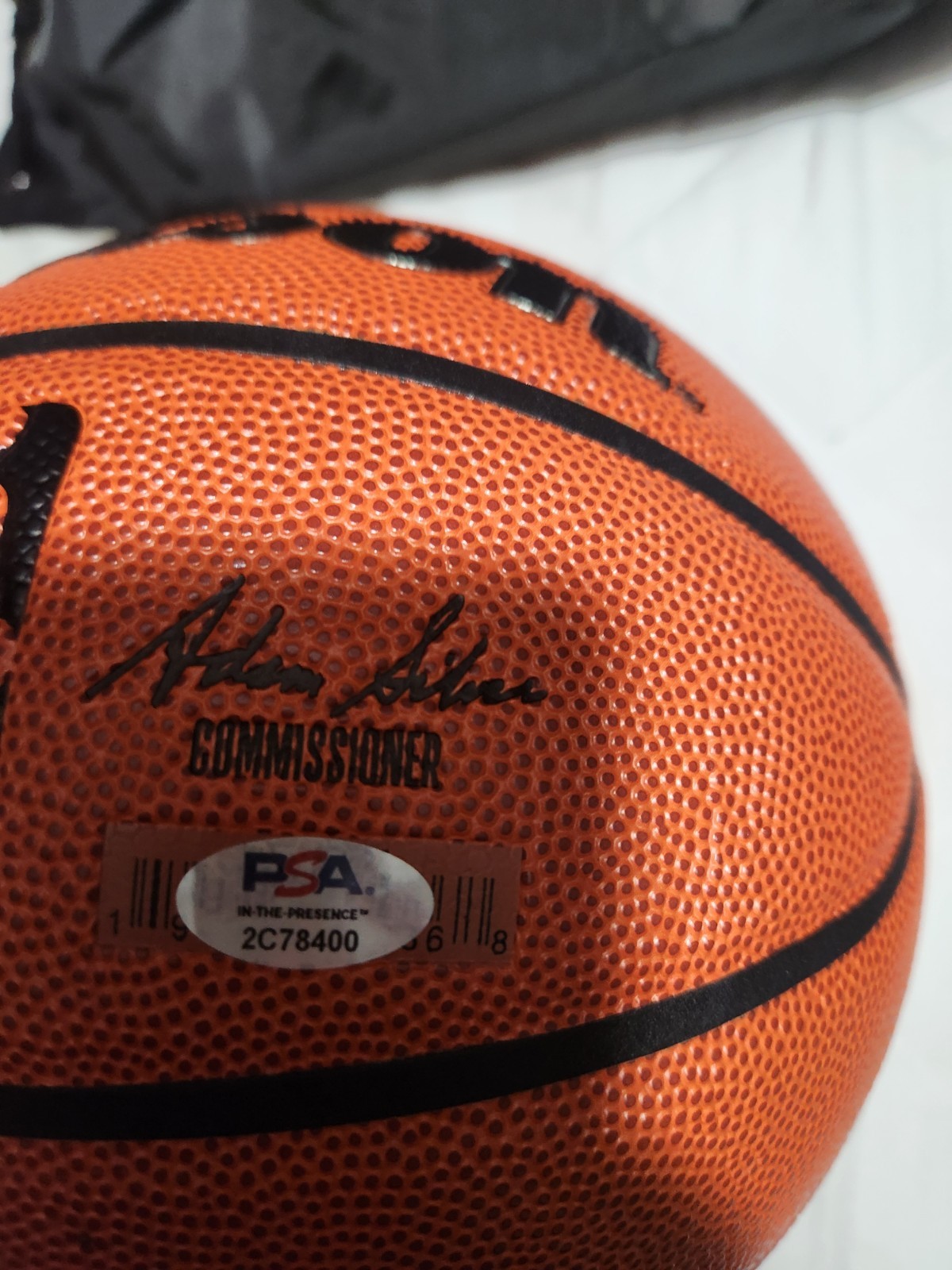 Artis Gilmore Autographed Signed Basketball 