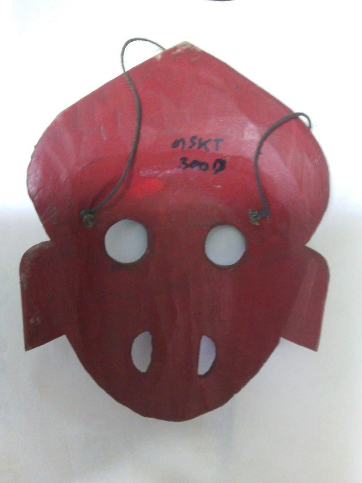 Máscara de madera Kagura dorado rojo detalle lengua 25 cm hecha a mano arte popular japonés Foto 2 de 2