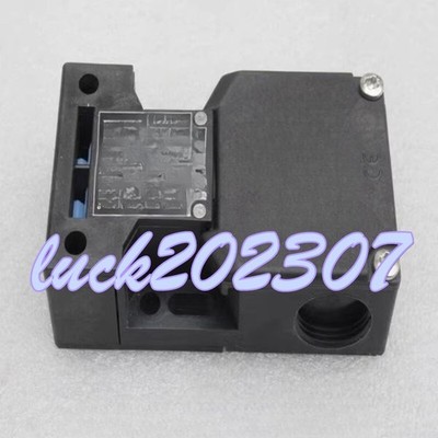 1PC NEW    AZ 16 ZVRK-M20 safety switch  *p0