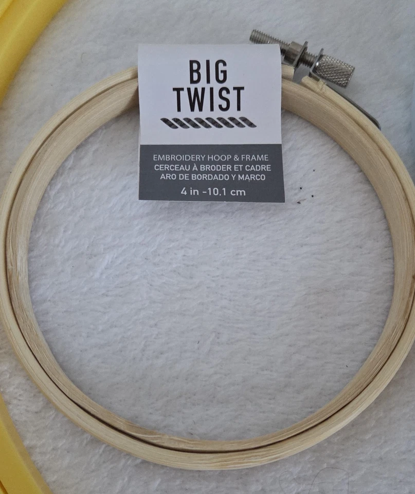 Set Of Three Embroidery Hoops - 10" Plastic, 6" Plastic, 4" Wood - NWT - Image 2 of 4