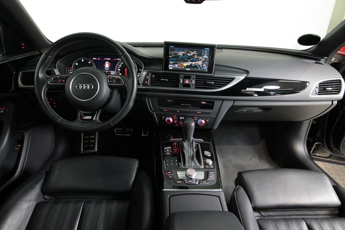 Audi A6 3,0 TDi 326 Avant quattro Tiptr.