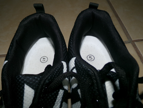 BTS KPOP BLACK WOMAN FLAT SNEAKERS SIZES 41/10 U.S BUTTER DNA IDOL BOY WITH LOVE - Afbeelding 4 van 8