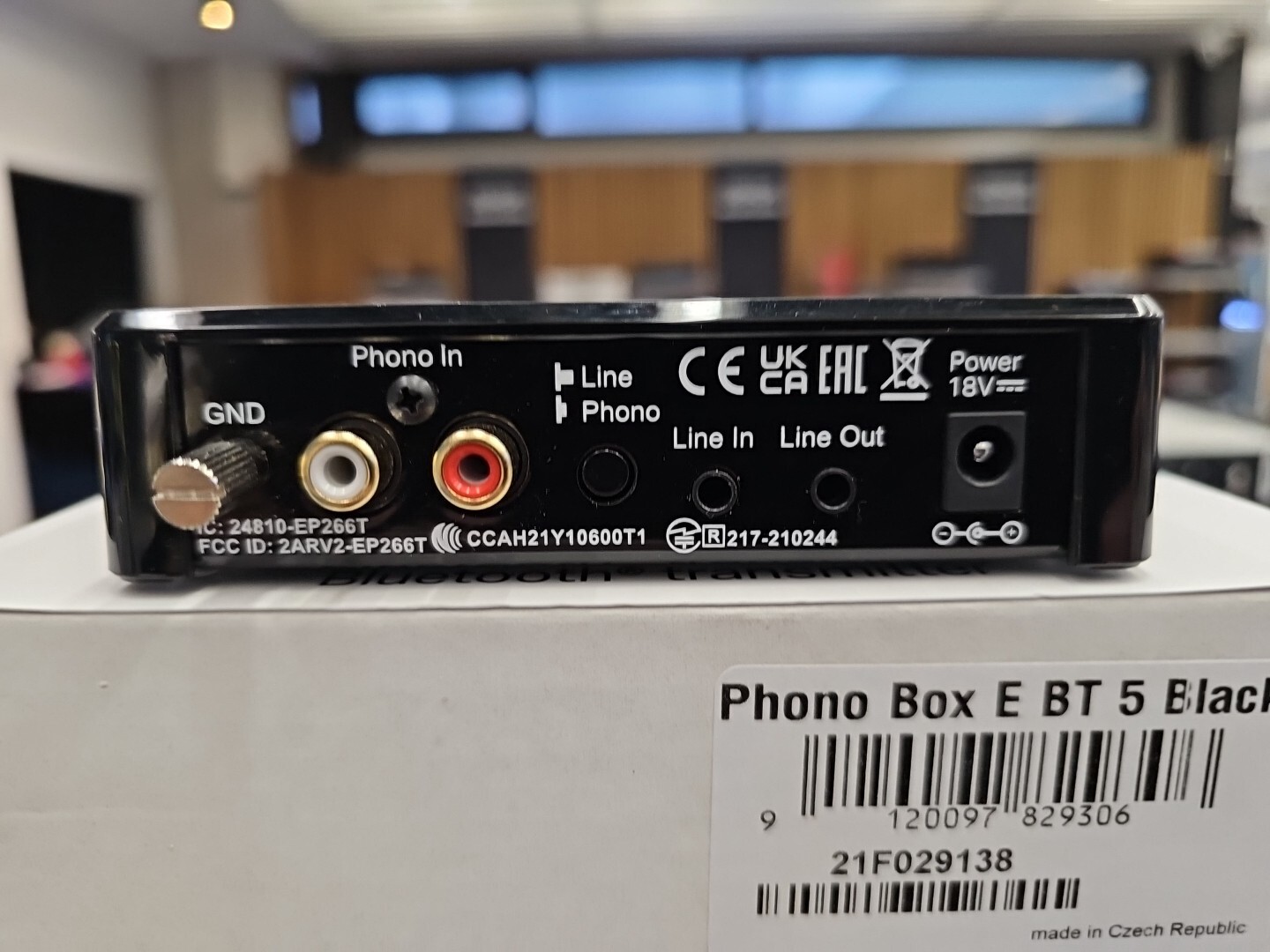 Thumbnail - Pro-ject Phono Box E Bt5 2.0 Phono-vorverstärker - Schwarz