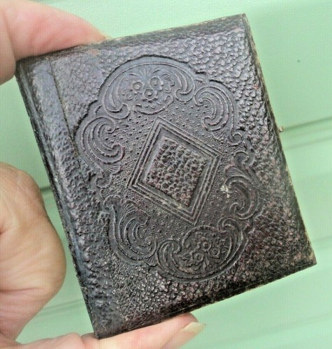 Super Antique Victorian Photograph Frame and Photo - choice from 2 available - Picture 9 of 10