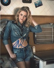 Lili Reinhart Riverdale Autographed Signed 8x10 Photo COA #C20