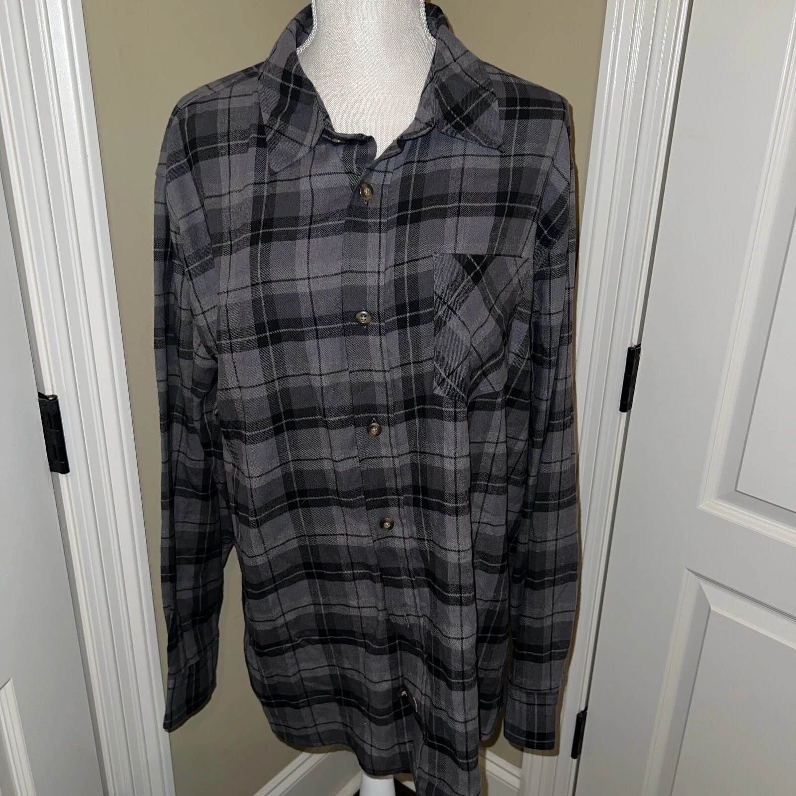 Field and Stream Flannel Shirt Plaid Heavy Cotton Adult XL Mens Button Up Black
Opens in a new windo