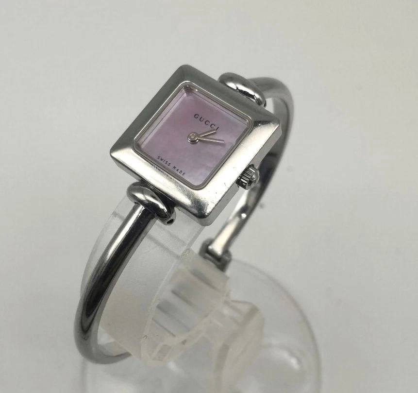 Montre femme GUCCI 1900L quartz carré vintage occasion du Japon