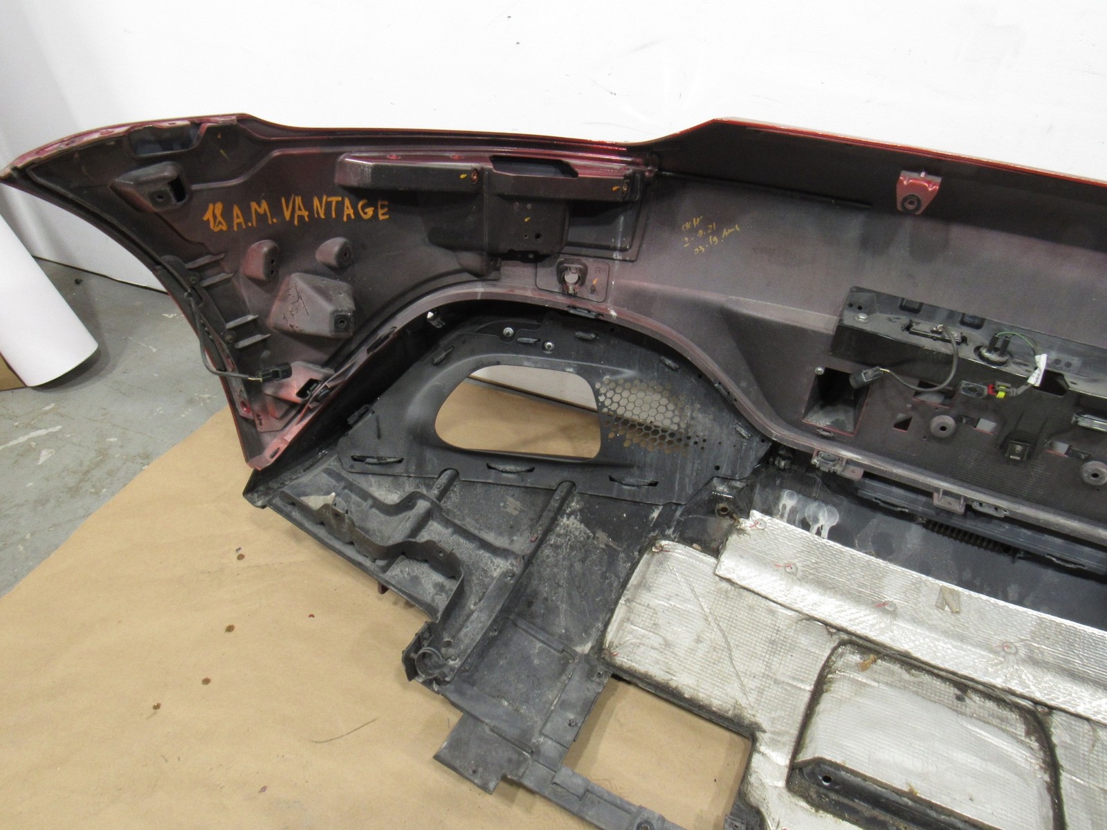 18-21 Aston Martin Vantage 2019 Rear Bumper Cover Assembly :O