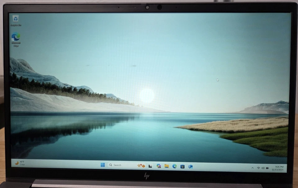 Ноутбук HP ZBook Firefly 15 G8 15,6 дюйма Core i7-1165G7 16 ГБ RAM 512 ГБ Windows 11 Pro - Изображение 2 из 4