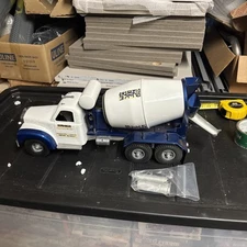Smith Miller - Fred Thompson - Blue Diamond B Mack Cement Mixer - RARE 75/150