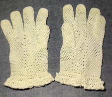 Vtg Crocheted Mesh ivory ladies Dress Gloves 1950s 1960s Stretchy EUC