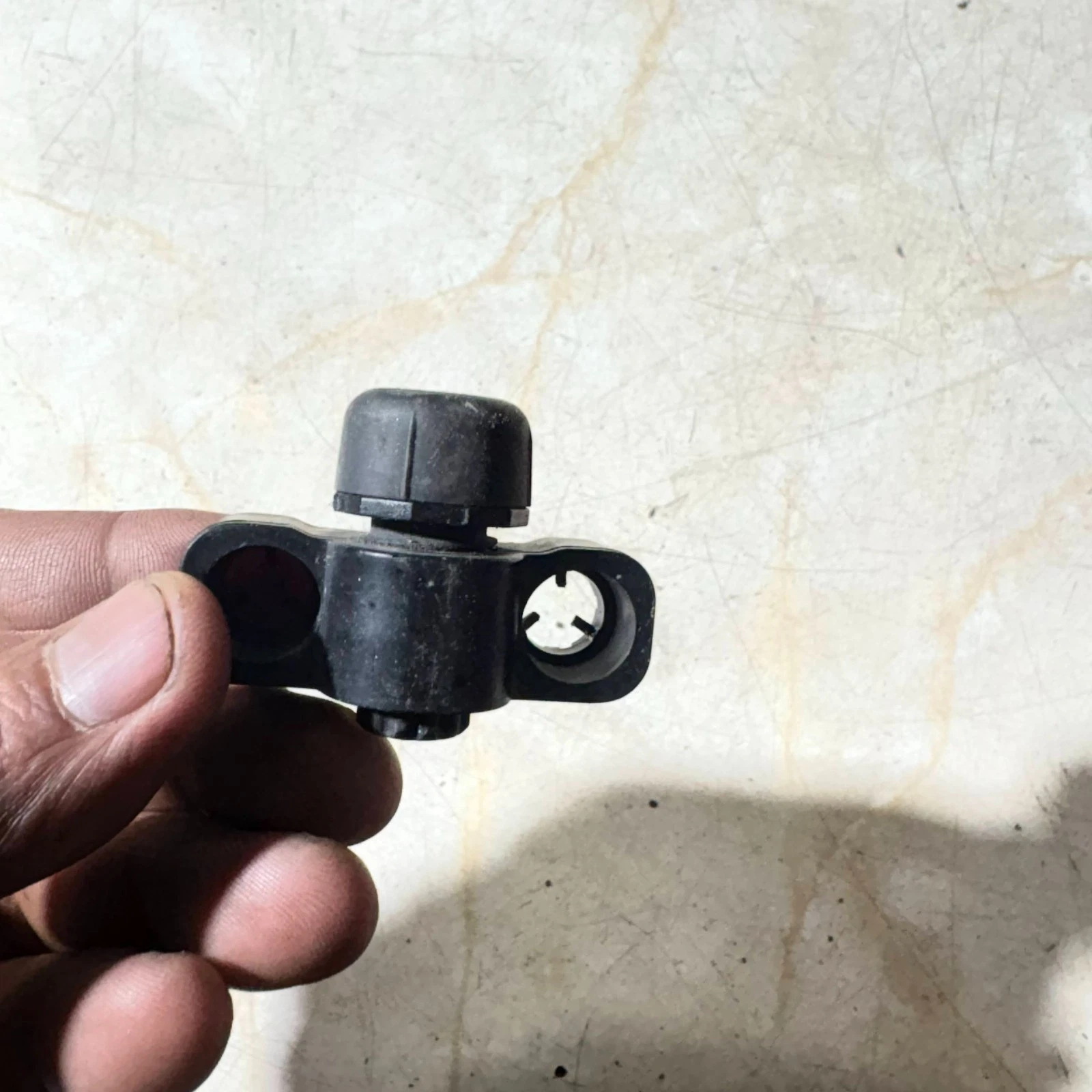 Audi rear lid stop wedge actual item fixing detail