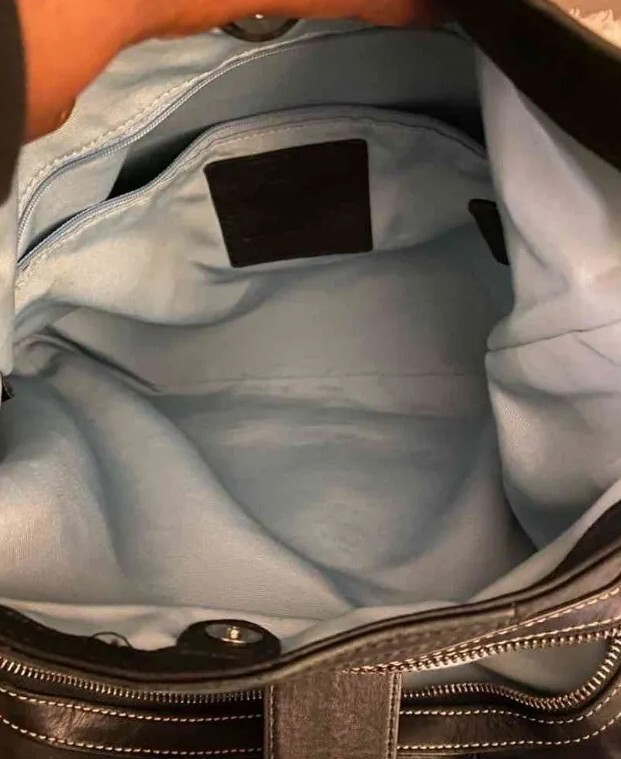 Large Coach Soho Lynn Purse  Retail: $398 - Great Quality and Design- Beautiful image 8