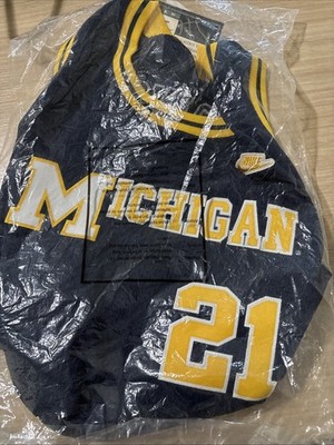 *Rare* NWT vintage Michigan Basketball Jersey. Robinson #21