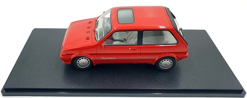 Cult Models escala 1/18 CML170-3 - MG Metro Turbo 1986-90 - rojo Foto 3 de 4