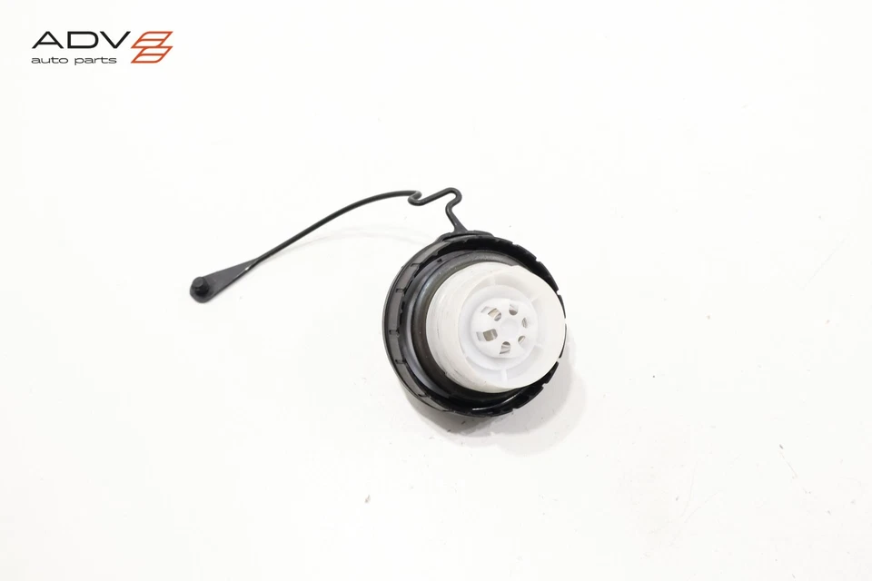 2022 - 2025 TOYOTA TUNDRA FUEL GAS TANK FILLER CAP OEM - Image 4 of 4