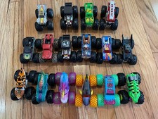 Hot Wheels Monster Jam Monster Truck Lot of 16