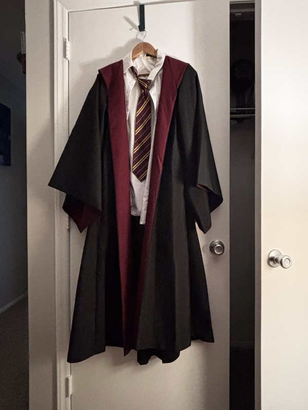 Harry Potter GRYFFINDOR Costume Robe, Shirt & Tie ~ Fantasy Student Outfit