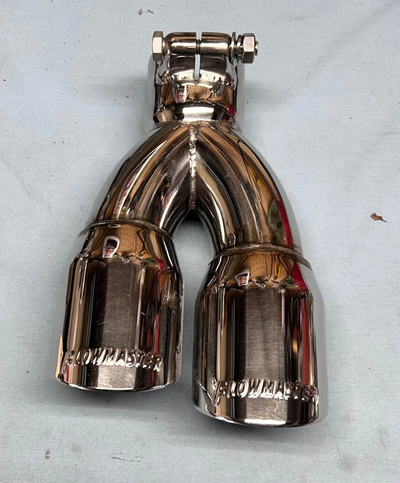Flowmaster 15390 Polished Stainless Steel Dual Exhaust Tip - NEW - Image 2 of 4