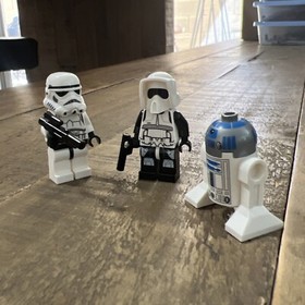 lego 10236 minifigures