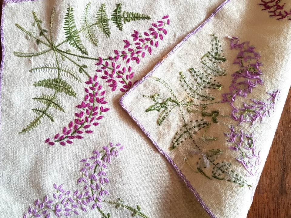 Napperon en lin brodé à la main - 44 cm x 29 cm - Photo 2/2