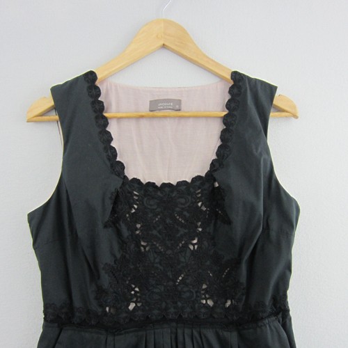 Jacqui E Womens Dress Size 12 Black Sleeveless Lace Silk Flared Lined - Picture 2 of 18