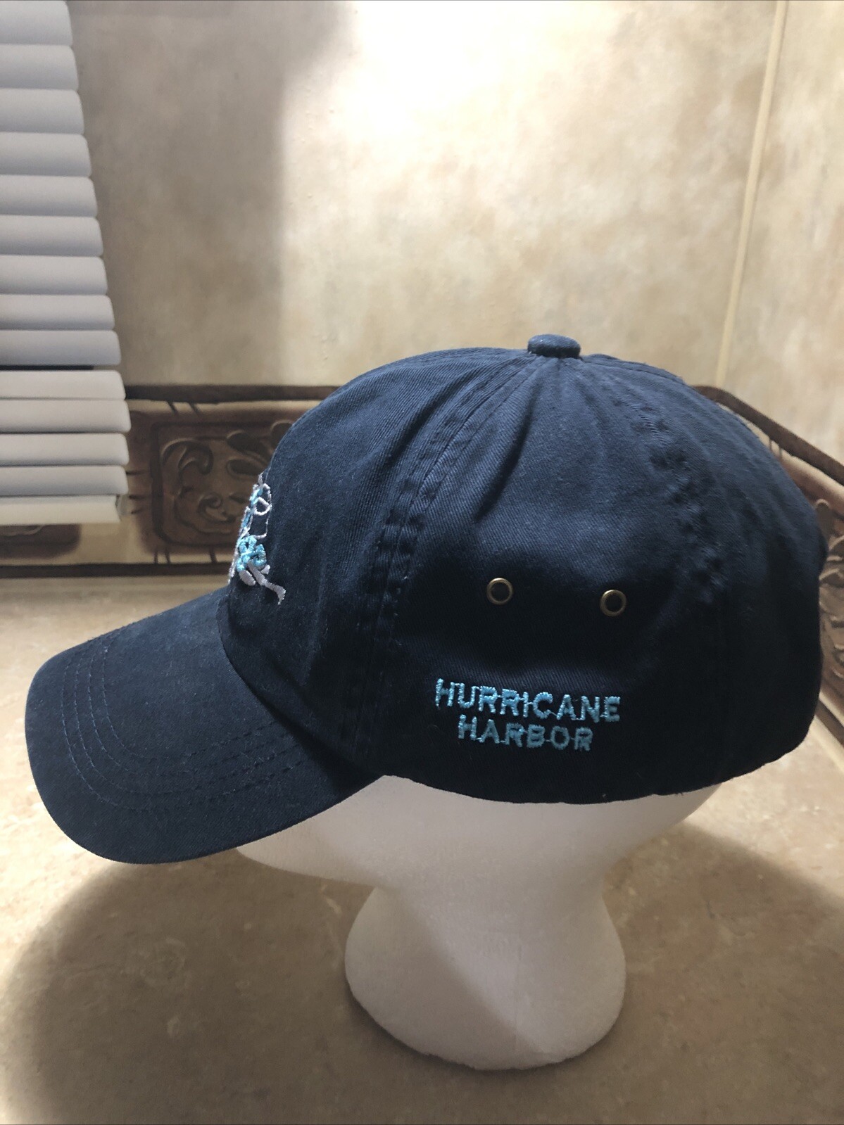 Black Six Flags Hat/Cap Adjustable Strapback 100%… - image 2