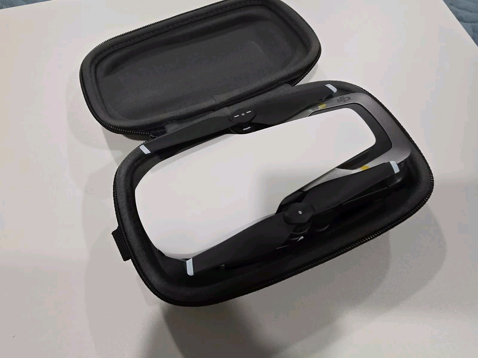 DJI Mavic Air Arctic White  Camera Drone Batteries Case and ND filters-image
