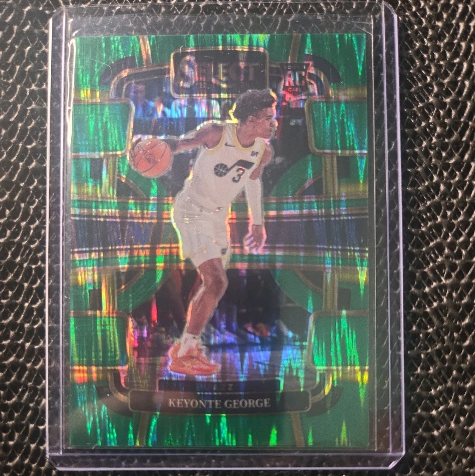 2023-24 Panini Select - Concourse Keyonte George #75 Green Shock Prizm (RC)