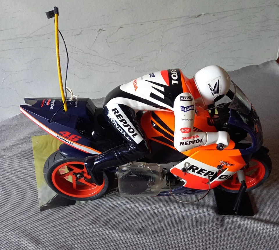 Honda SF501 radiocomandata 1/5 scoppio Valentino Rossi ,Nuova Faor DeAgostini - Immagine 2 di 4