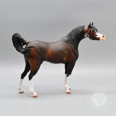 ''Bashir Al Amal'' Seal Bay Sabino Arabain Stallio - Cast Artist Resin - 1:9 Scale