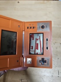 NINTENDO Donkey Kong Game and Watch (DK-52) 1982 Needs Battery 
