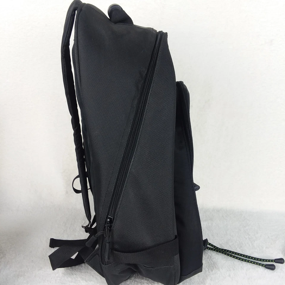 Original Microsoft Xbox Padded Videogame Console Travel Backpack Bag Black - Image 3 of 4