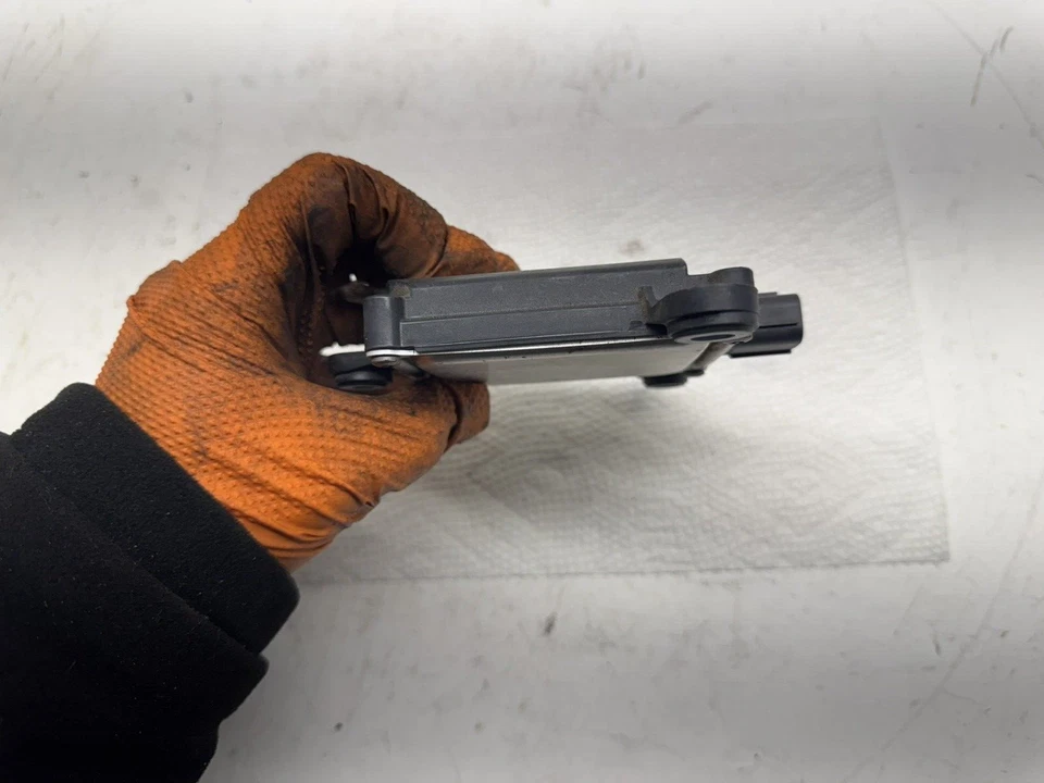 OE 2021 SUBARU FORESTER REAR BLIND SPOT RADAR MONITOR SENSOR MODULE 0AYSRR3A - Image 4 of 4