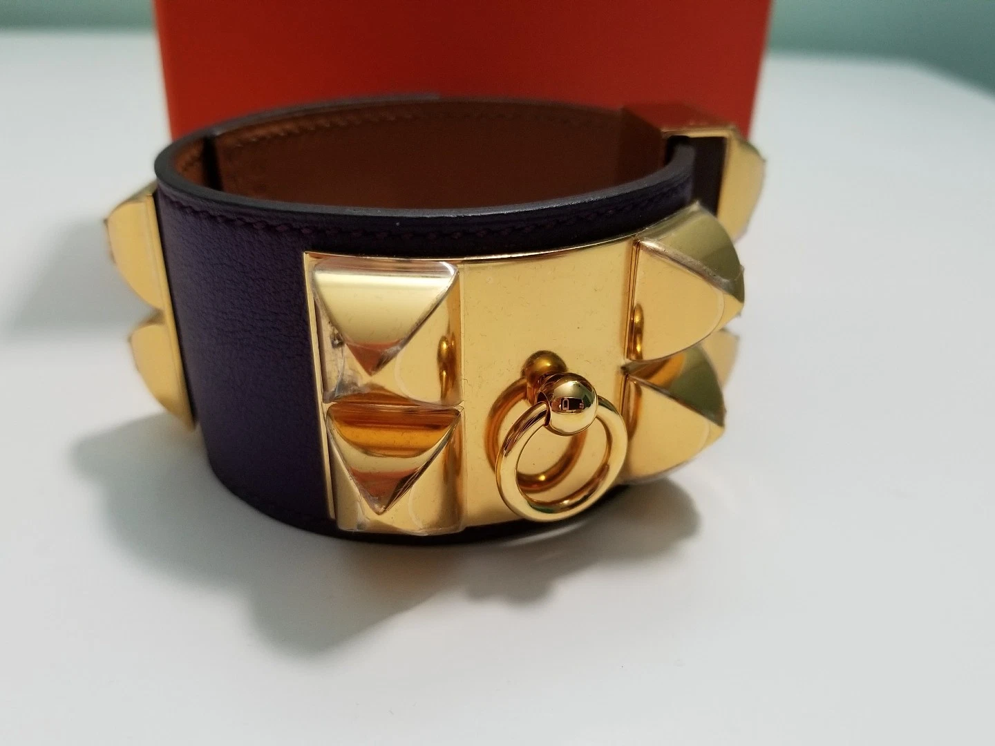 HERMÈS BNWT HERMES COLLIER DE CHIEN (CDC) ULTRAVIOLET SWIFT LEATHER S G HARDWARE