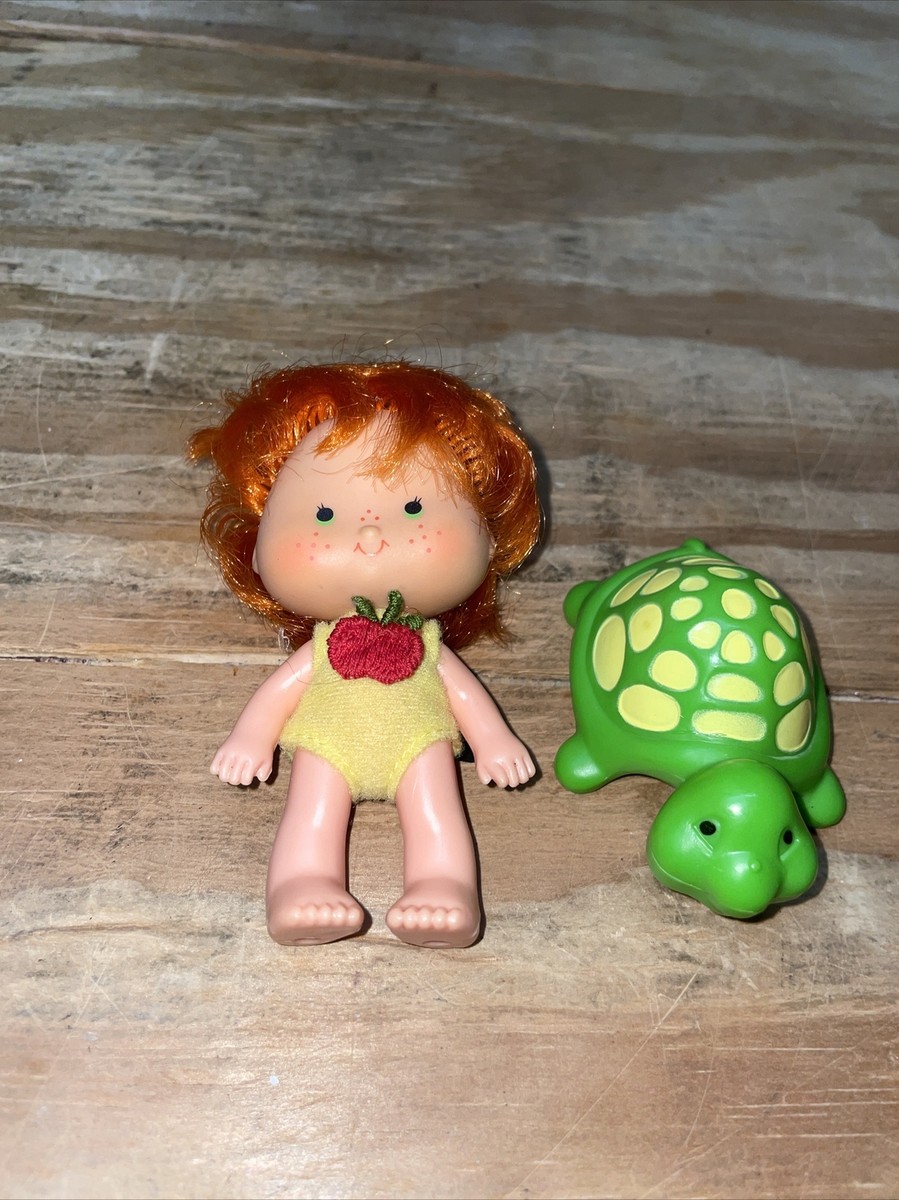 STRAWBERRY SHORTCAKE Apple Dumplin Doll w/ Pet Turtle Vintage 1979