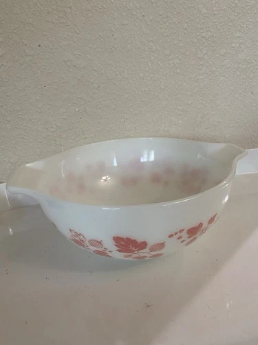 VINTAGE PYREX 2.5 QT GOOSEBERRY CINDERELLA MIXING BOWL #443 PINK BERRY & LEAF