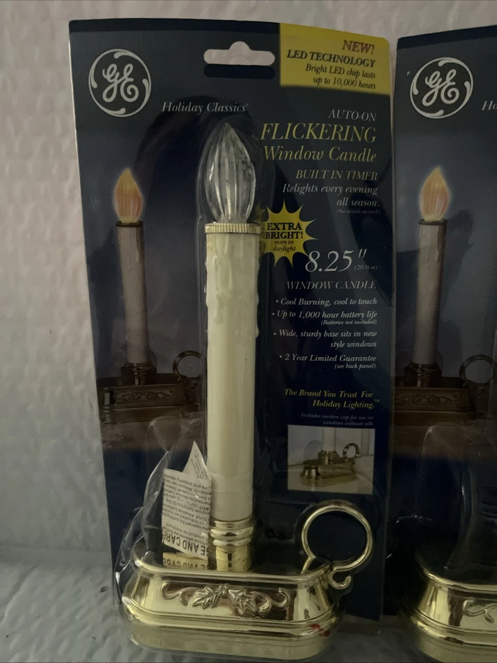 VTG GE Flickering Window Flameless Candle With Timer Plastic Gold Base Lot of 2 - Image 2 of 4