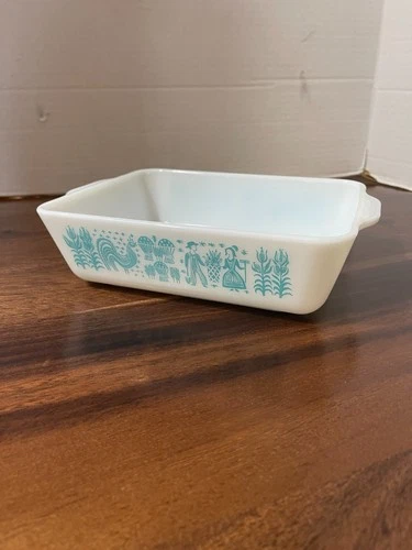 Amish Butterprint Pyrex 0503 Vintage 1 1/2 Quart Casserole Refrigerator