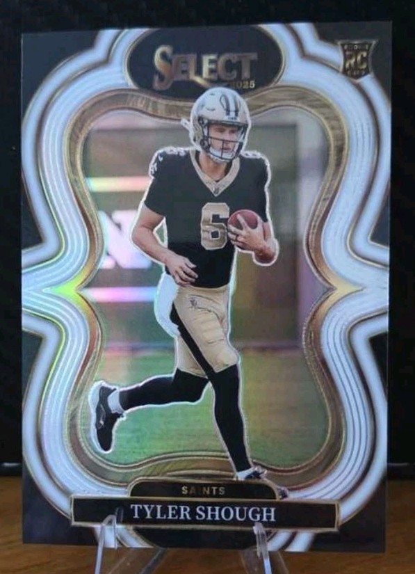 2025 Panini Select - Suite Level Tyler Shough #341 White Prizm /35 (RC)