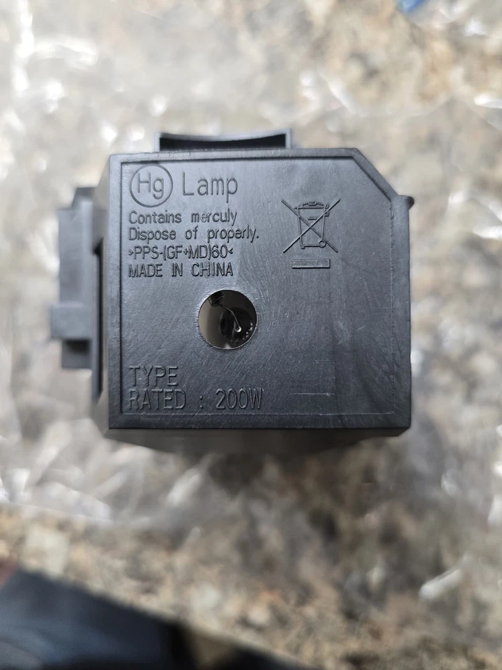 Lâmpada de substituição para projetor Epson ELPLP88 - Imagem 2 de 4